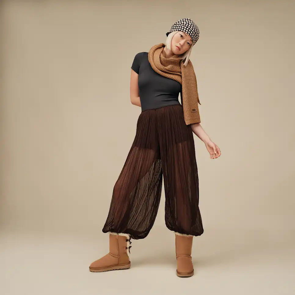 Cizme tip UGG cu fundițe decorative – Maro camel